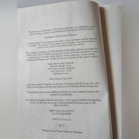 Drawing Home. Jamie Brenner. 2019 Home Accents Cofffe Table Books - Picture 12 of 16